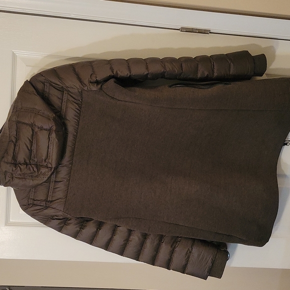 Nike puffer in Olive - Picture 2 of 2